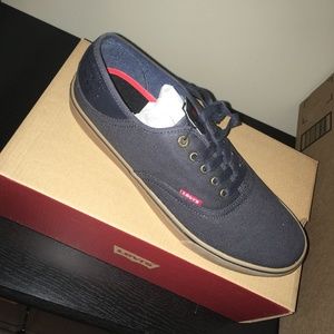 Brand New Levi's Shoes Mens Monterey CT Canvas/Gum